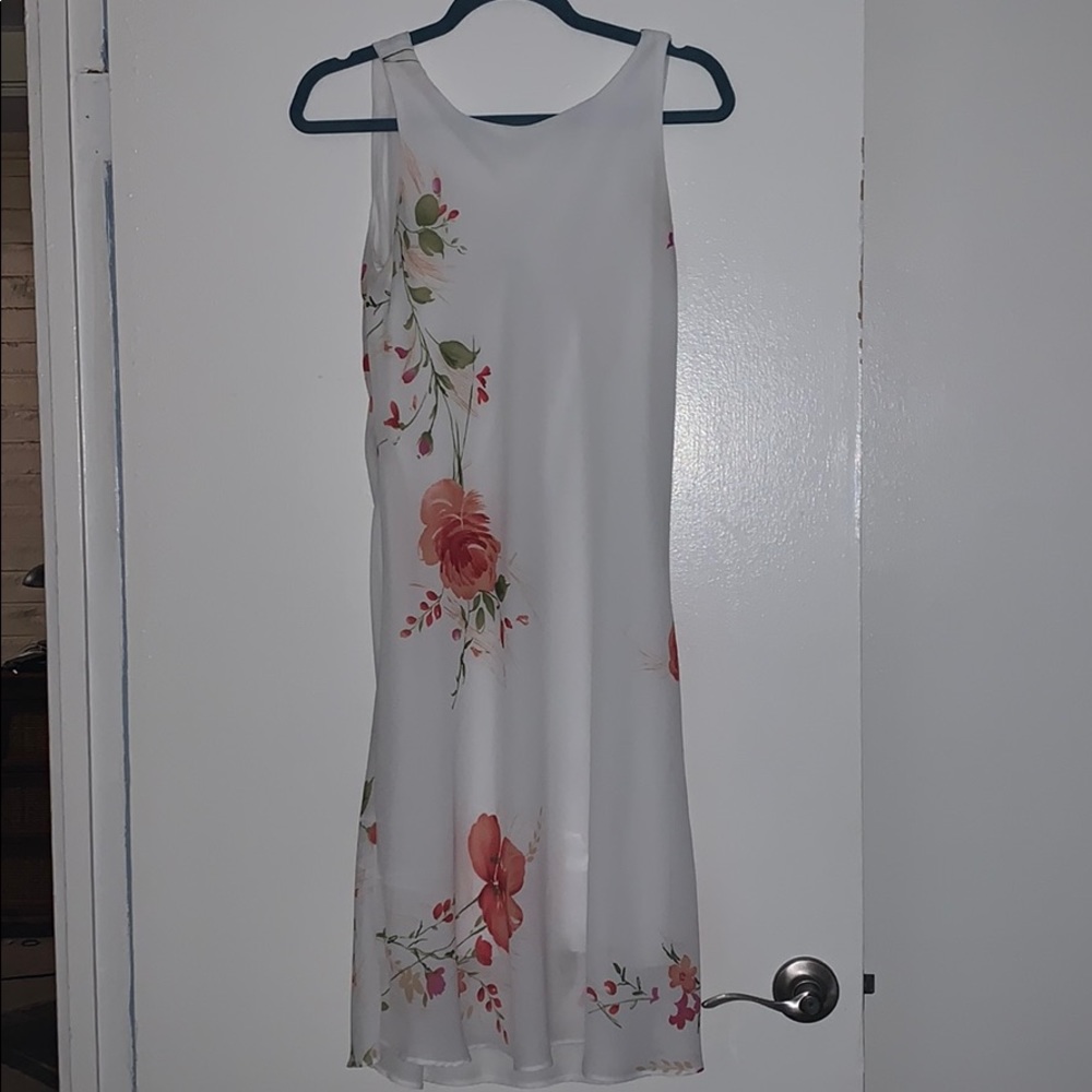 Knee length spring dress - Picture 3 of 3